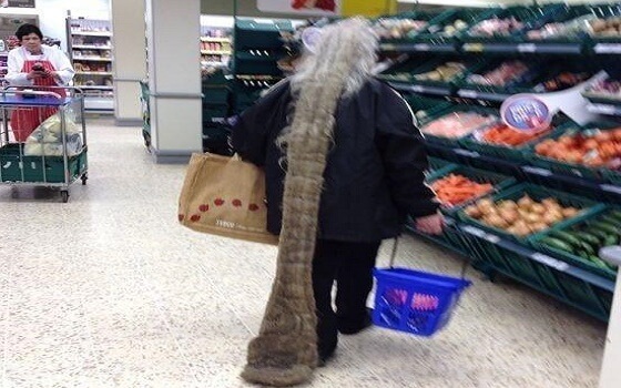 Thật khó tin với những mái tóc 10 năm không gội