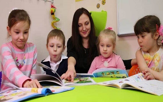 "Tuyệt Chiêu Thâu Tóm" Bộ Ba Chủ Đề Từ Vựng Tiếng Anh Giúp Bé Tiến Bộ Cực Nhanh